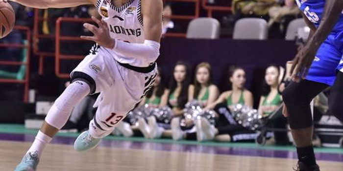 球权分配更 球权分配更